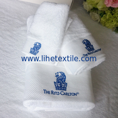 China Embroidery high water absorption 80*160cm 100% cotton bath towel wholesale supplier
