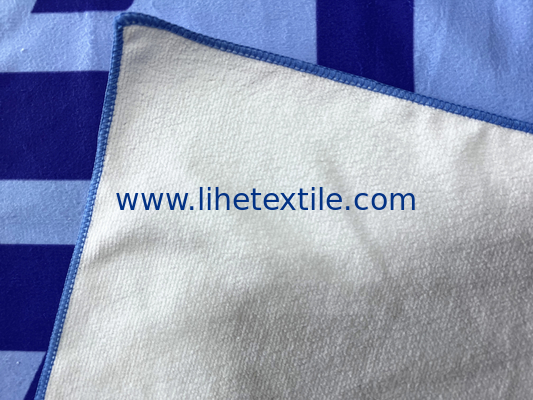 custom beach towel high quality 100% microfiber oversized thick beach towel microfiber beach towel with plastic case