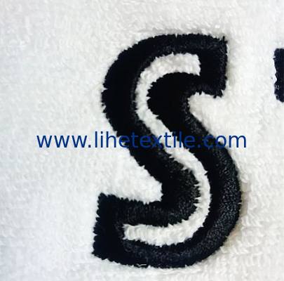 Hot sale 70*140cmwhite cotton bath beach towel with pocket custom embroidery towel with logo