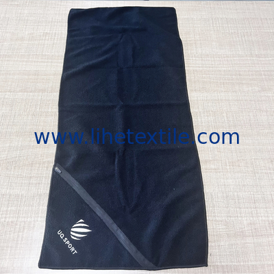 high quality microfiber gym hand towel with pocket sport towel custom embroidered gym towel