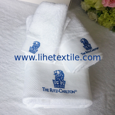 Embroidery high water absorption 80*160cm 100% cotton bath towel wholesale