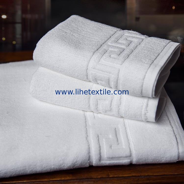 hotel supplies 100% cotton custom white jacquard hotel towel sets with logo
